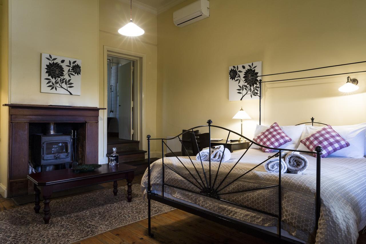 The Rising Sun Hotel Auburn Bagian luar foto